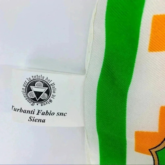 Contrada Della Selva Rhinoceros and Oak tree flag - Picture 5 of 10